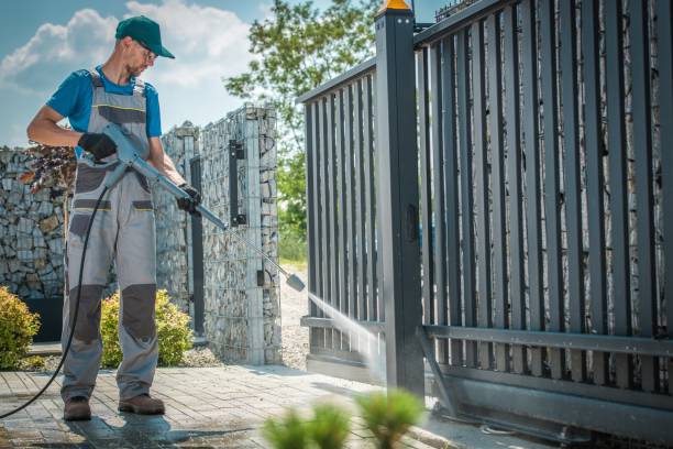 Best Animal Enclosure Cleaning  in Mount Sinai, NY